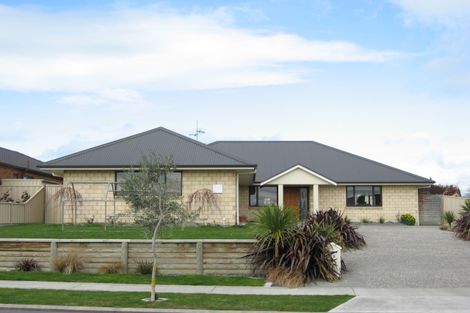 Photo of property in 18 Olive Grove, Havelock North, 4130