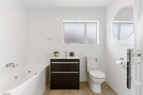 Photo of property in 199b Captain Springs Road, Onehunga, Auckland, 1061