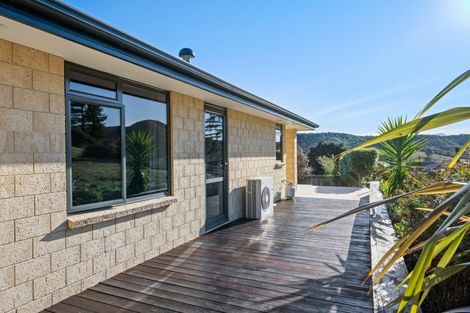 Photo of property in 10 Pukeko Place, Picton, 7220