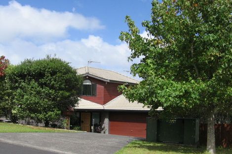Photo of property in 1/3 Oystergrove Road, West Harbour, Auckland, 0618