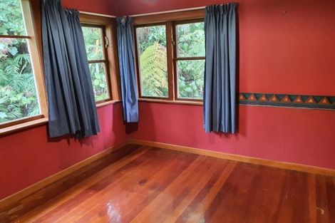 Photo of property in 109 Ironside Road, Johnsonville, Wellington, 6037