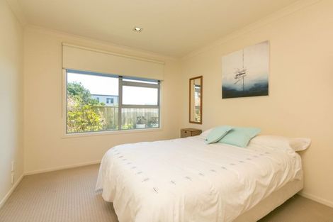 Photo of property in 22a Belt Road, Moturoa, New Plymouth, 4310