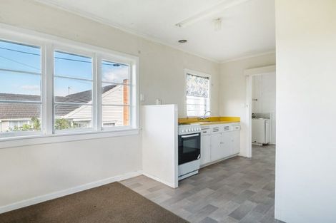 Photo of property in 518 Glenfield Road, Bayview, Auckland, 0629
