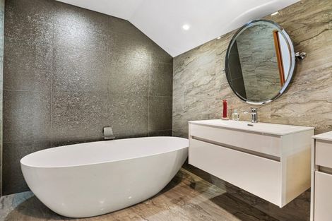 Photo of property in 299 Oceanbeach Road, Mount Maunganui, 3116