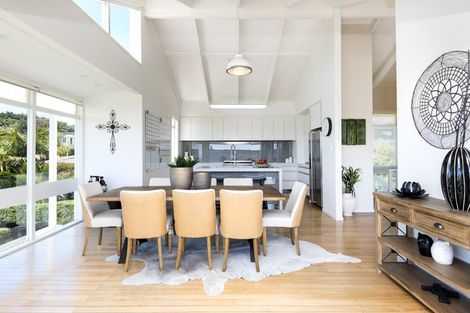 Photo of property in 144 Mellons Bay Road, Mellons Bay, Auckland, 2014