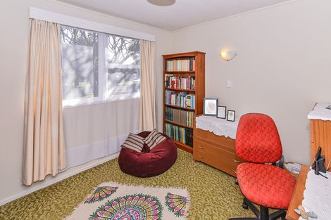 Photo of property in 14 Tatariki Street, Rosehill, Papakura, 2113