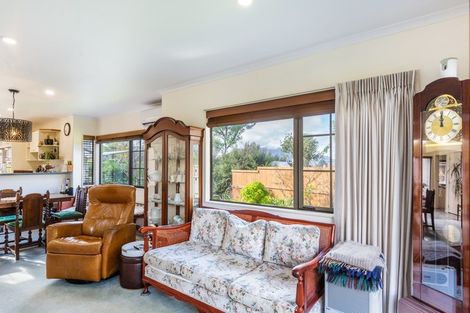 Photo of property in 33 Lakeridge Close, Rangatira Park, Taupo, 3330