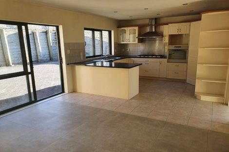 Photo of property in 3 Boeing Place, Goodwood Heights, Auckland, 2105