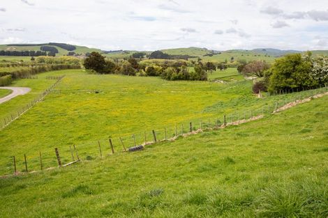 Photo of property in 47 Cowper Side Road, Dannevirke, 4976