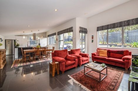 Photo of property in 15 Oakford Park Crescent, Greenhithe, Auckland, 0632