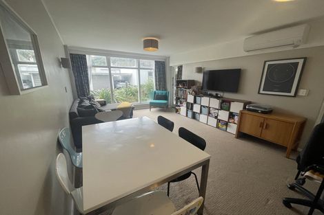 Photo of property in 5/4 Claremont Grove, Mount Victoria, Wellington, 6011