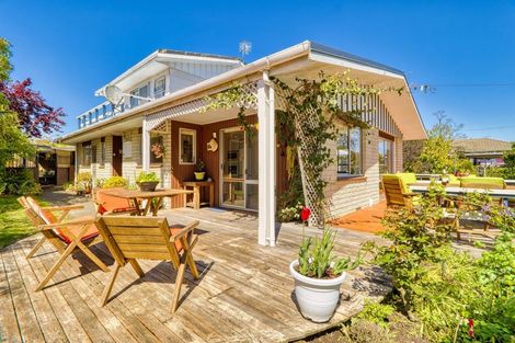 Photo of property in 94 Te Mata Road, Havelock North, 4130