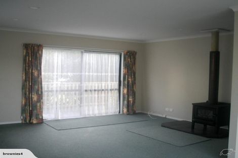 Photo of property in 3 Makora Grove, Paremata, Porirua, 5024