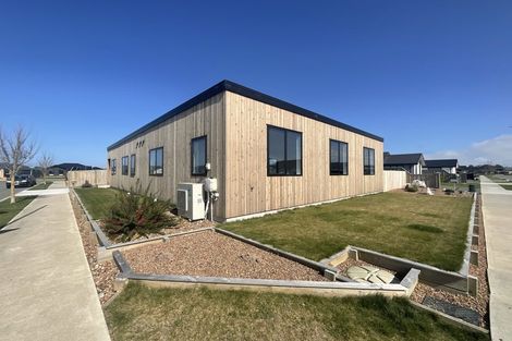 Photo of property in 2 Manaia Street, Pegasus, 7612