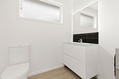 Photo of property in 11 Western View Court, Sunnyvale, Auckland, 0612