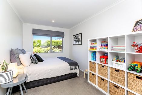 Photo of property in 67 Karamea Street, Whalers Gate, New Plymouth, 4310