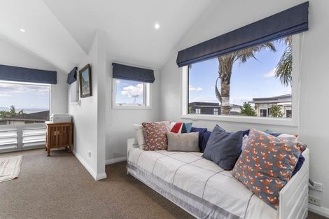 Photo of property in 1/164 Aberdeen Road, Campbells Bay, Auckland, 0620