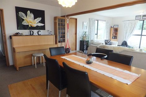 Photo of property in 3 Regency Crescent, Redwood, Christchurch, 8051