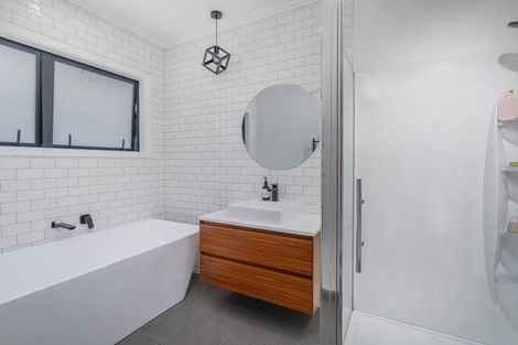 Photo of property in 11 Voyager Place, Cooks Beach, Whitianga, 3591