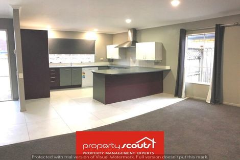 Photo of property in 10 Peachstone Lane, Henderson, Auckland, 0612