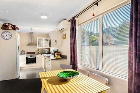 Photo of property in 6b Pokaka Street, Birchville, Upper Hutt, 5018