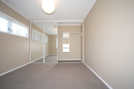 Photo of property in 1/46 College Road, Northcote, Auckland, 0627