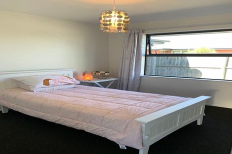 Photo of property in 55 Sequoia Way, Rangiora, 7400