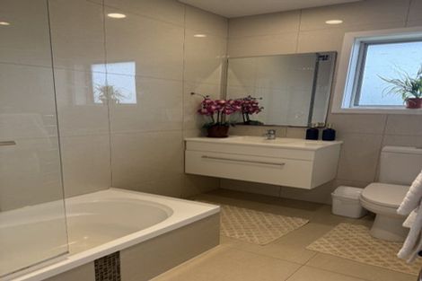 Photo of property in 1/105 Manuka Road, Bayview, Auckland, 0629