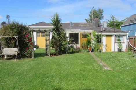 Photo of property in 28 Leonard Street, Waimate, 7924