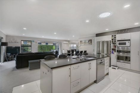 Photo of property in 42 Palazzo Drive, Papamoa Beach, Papamoa, 3118