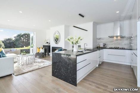 Photo of property in 40a Rutherford Terrace, Meadowbank, Auckland, 1072
