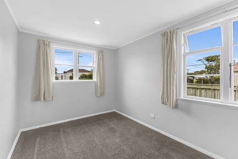 Photo of property in 29 Wilson Street, Waverley, 4510