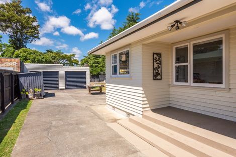 Photo of property in 2 Bowen Street, Levin, 5510