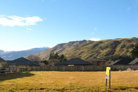 Photo of property in 8 Bridesdale Drive, Lake Hayes, Queenstown, 9304