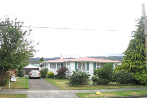 Photo of property in 4 Te Puni Grove, Elderslea, Upper Hutt, 5018