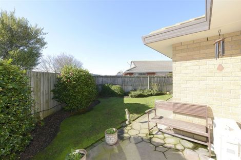Photo of property in 2/62 Steadman Road, Broomfield, Christchurch, 8042