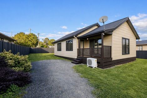 Photo of property in 28 Watts Street, Waipawa, 4210