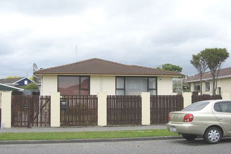 Photo of property in 1/25 Ingrid Street, Parklands, Christchurch, 8083