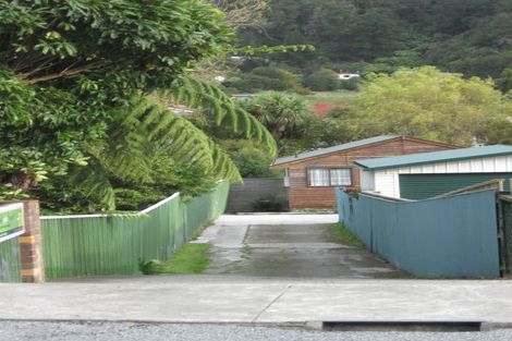 Photo of property in 102a Horoeka Street, Stokes Valley, Lower Hutt, 5019