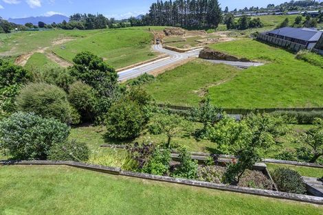 Photo of property in 5b Tupuhi Place, Highlands Park, New Plymouth, 4312