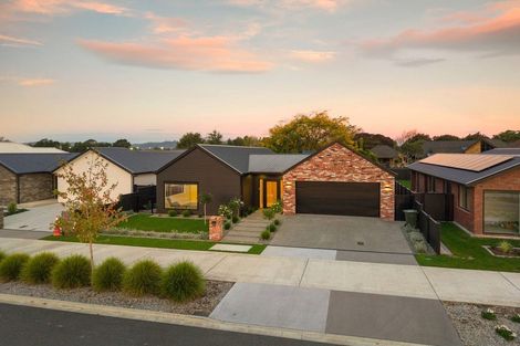 Photo of property in 90 Hugo Shaw Drive, Cambridge, 3434