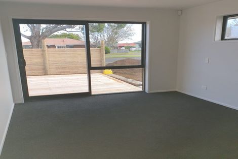 Photo of property in 93a Sandspit Road, Waiuku, 2123