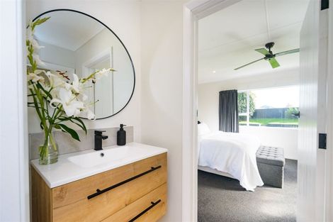 Photo of property in 12 Birmingham Street, Takaro, Palmerston North, 4412