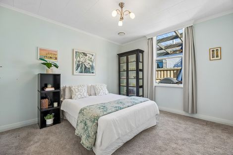 Photo of property in 17 Sandringham Street, Saint Clair, Dunedin, 9012