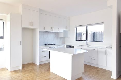 Photo of property in 11a Putiputi Way, Papakura, 2110