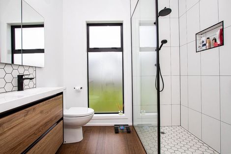 Photo of property in 101 Saint Kilda Road, Cambridge, 3434