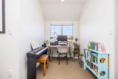 Photo of property in 51 Hart Road, Hauraki, Auckland, 0622