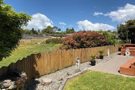 Photo of property in 43 Bayvista Close, Welcome Bay, Tauranga, 3112