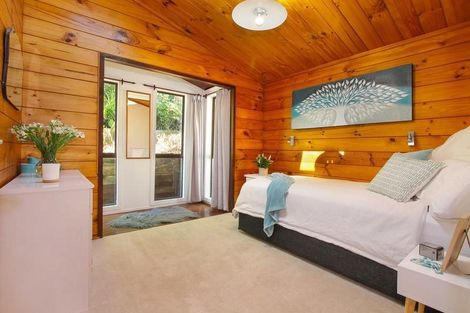 Photo of property in 4 Portobello Place, Torbay, Auckland, 0630