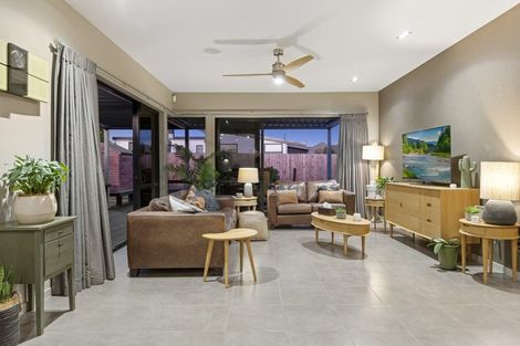 Photo of property in 35 Aranui Drive, Papamoa Beach, Papamoa, 3118